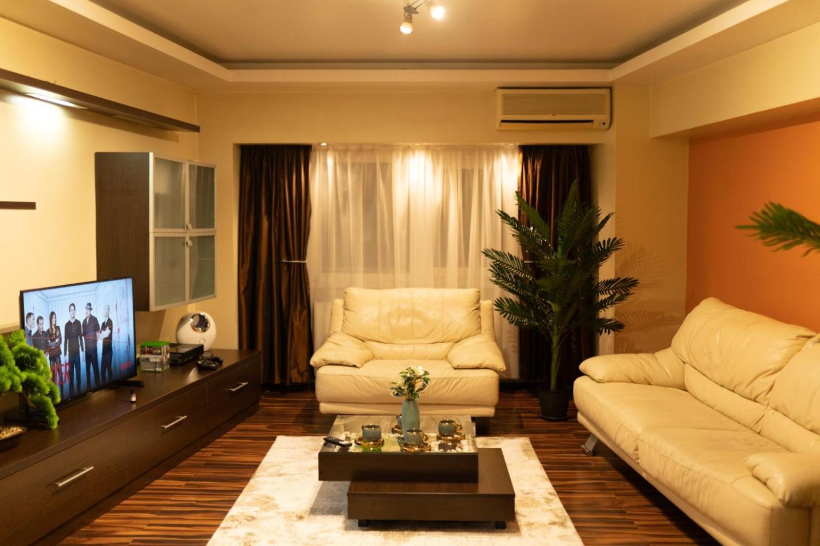 4 Rooms Unirii 47 Bucureşti Ngoại thất bức ảnh